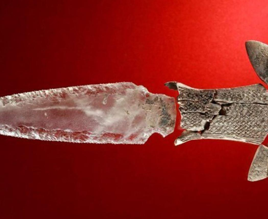 Rock crystal dagger with ivory hilt and sheath from Structure 10.049 (PP4-Montelirio sector), Valencina de la Concepción (Seville, Spain), c. 3000–2500 BC