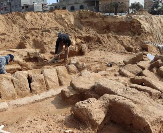 Men working at the Roman cemetery discovered in Gaza. Source: Gaza Ministry of Tourism and Antiquities