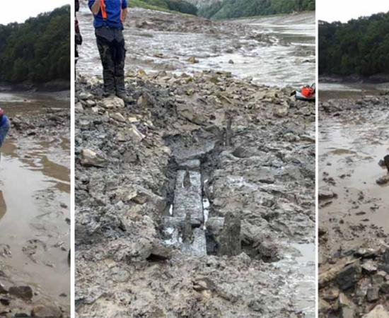 Several timbers thought to be from a fragmented Roman crossing structure for the River Wye. 	Source: Simon Maddison/CAS