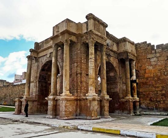 The arch of Caracalla in the Roman city Theveste 
