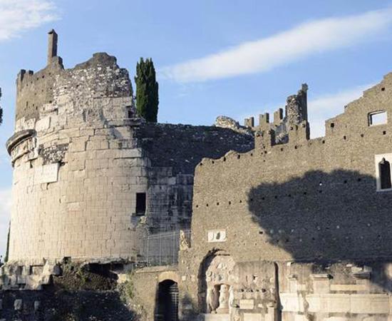 : Scientists seeking to unlock the secrets of Roman concrete have carried out an in-depth study of the materials used to construct Caecilia Metella’s tomb, near Rome. 		Source: Livioandronico2013 / CC BY-SA 4.0