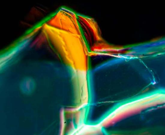 A magnified perspective of photonic crystals present on the surface of ancient Roman glass.  Source: Giulia Guidetti/Tufts University