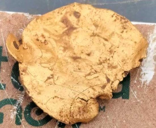 The Roman earring found by Nick Bateman. Source: Nick Bateman