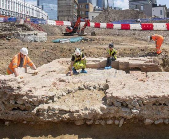 The Roman mausoleum found in London. It features a mosaic surrounded by a raised platform, which archaeologists believe was for burials            Source: MOLA