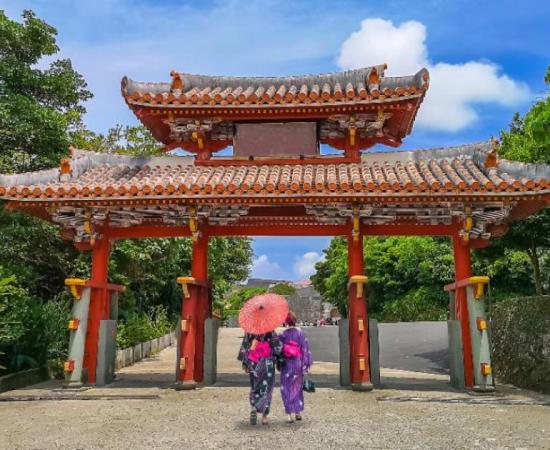 Shureimon Gate in Shuri castle, home to the former Ryukyu Kingdom, in Okinawa. Source: f11photo /Adobe Stock