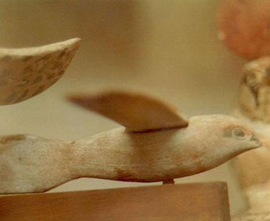 Side view of the Saqqara bird