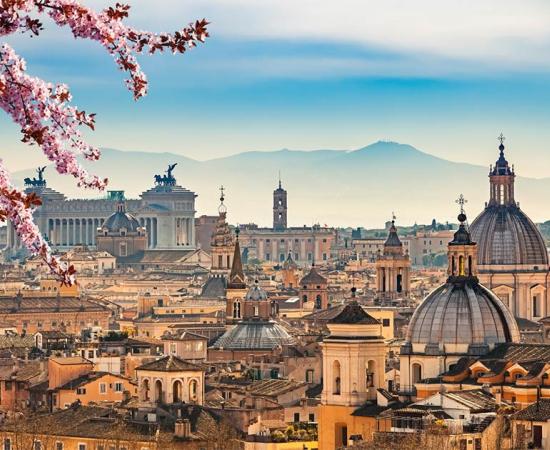 The Seven Hills of Rome are considered to be located in the center of the city. Source: sborisov / Adobe Stock 