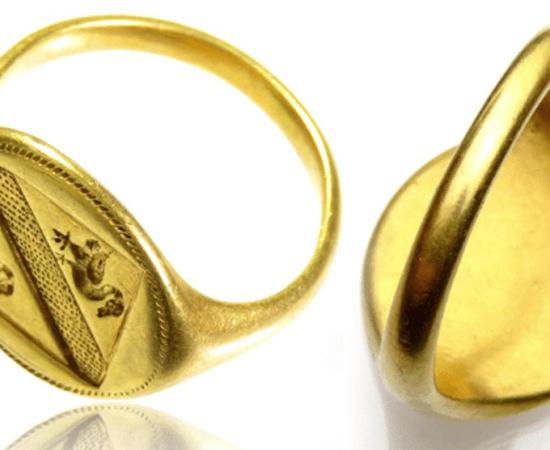 Gold signet ring bearing the coat of arms of Sir Matthew Jenison, once Sheriff of Nottingham.		Source: Hansons Auctioneers