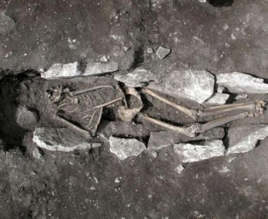 Skeleton 3,000 years old lends credence to claims of Ancient Greeks sacrificing humans