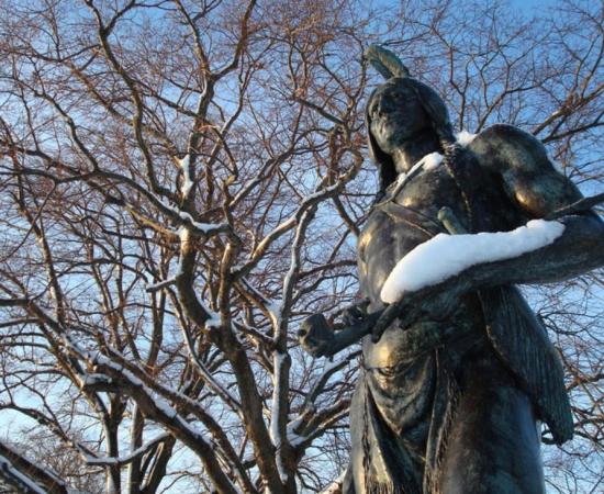 Statue of Wampanoag Massasoit Ousamequin in Plymouth, Mass.