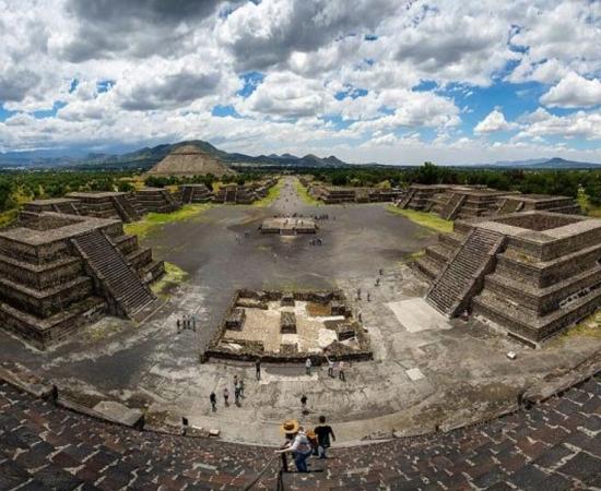 Most people don’t know there are Teotihuacan tunnels creating a labyrinth below the archaeological site