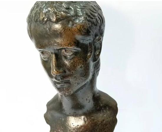 The bronze bust of Caligula. Source: Courtesy of the Schroder Collection