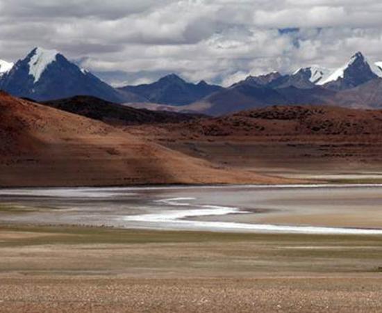 We have remains of Tibetan Plateau Denisovans, who lived for long periods in this landscape. But now we know that they passed their high-altitude adaptability genes on to Tibetans and other peoples that ultimately settled in the Himalayas.						Source: zah108 / Adobe Stock