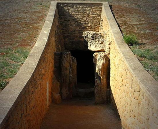 Who Were the Ancient People that Built the Remarkable Megalithic Tombs of Malaga?