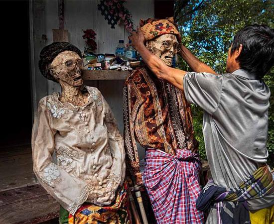 Living with the Dead: Corpses Dressed Up in Indonesian Tradition (Video)