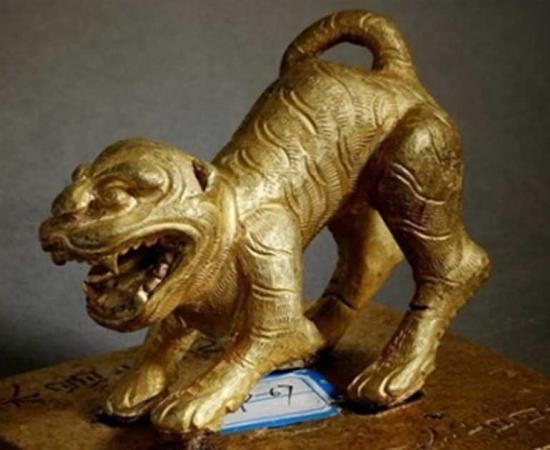 A gold seal was one of the many treasures recovered from the Minjiang River in Sichuan, China. 