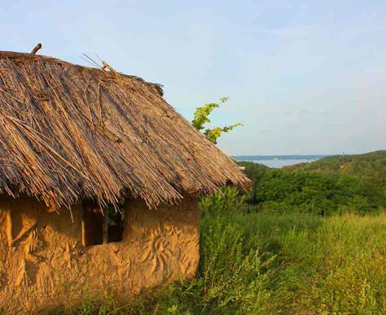 Reconstruction of a house of the Trypillia Culture in the Ukraine. Source: Lindasky76 / Adobe Stock