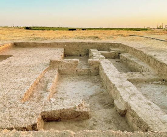 Standing mudbrick architecture from a 10 meter by 10 meter excavation in the Kurd Qaburstan lower-town palace, view to north. 