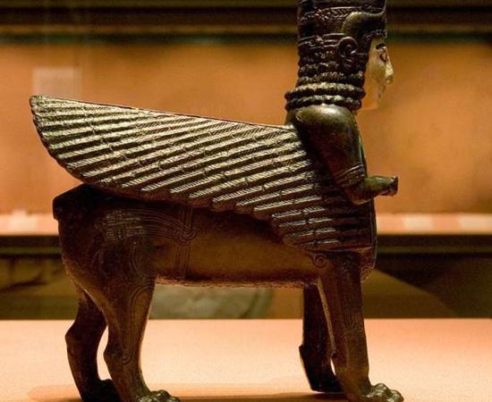 A bronze statue of Lama, Lamma, or Lamassu, an Assyrian protective deity that became one of the Urartian gods.	Source: EvgenyGenkin / CC BY-SA 4.0