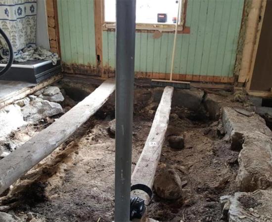 When the couple removed the floor, they discovered a Viking grave. Source: Nordland County.