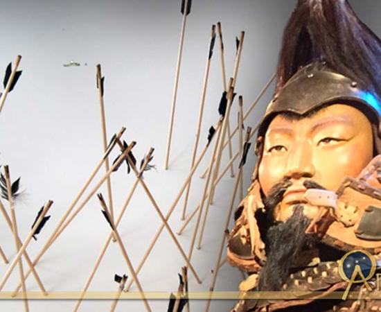 Exhibit featuring Mongolian arrows, and Mongolian soldier model