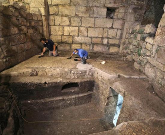 Excavating subterranean chambers at Jerusalem’s Western Wall, Israel. Source: IAA