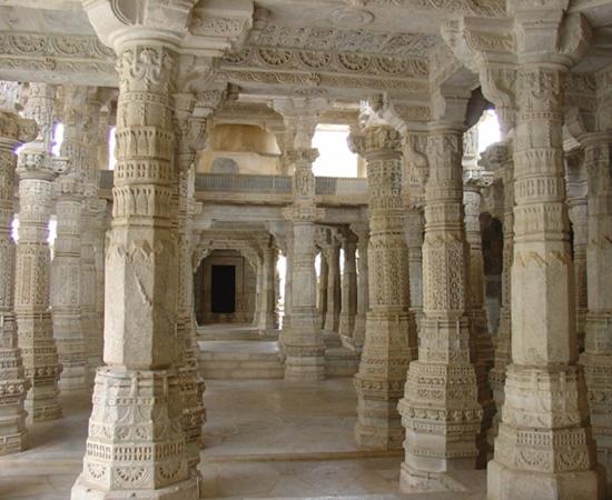 The White Temple of Ranakpur: 1444 Decorated Pillars and No Two are Alike!
