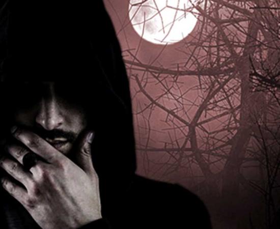 Mysterious man on a creepy night. Who really killed the King?