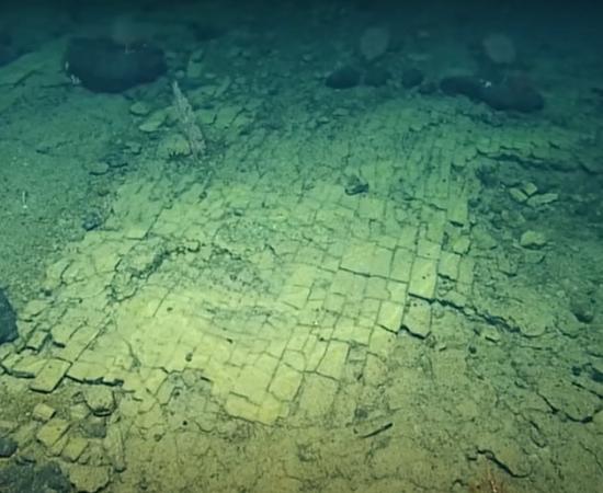 The deep sea geological formation dubbed the “Yellow Brick Road” by the researchers that found it north of the Hawaiian Islands.	Source: YouTube screenshot / EVNatilus