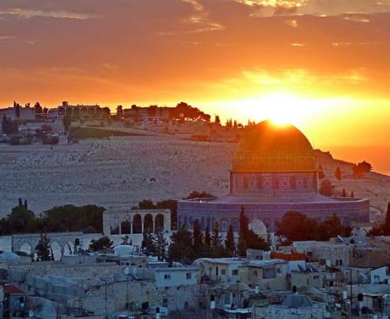 The Sun rising over the Mount of Olives and Jerusalem’s golden Dome of the Rock.	Source: Px Fuel / CC0
