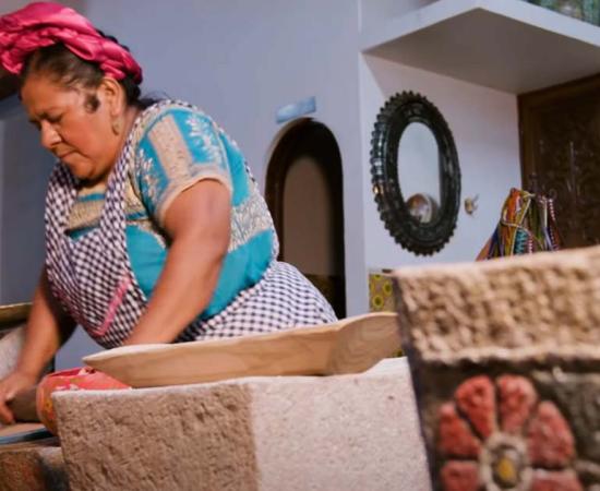 Abigail Mendoza keeps ancient Zapotec flavours alive. Source: YouTube Screenshot / Great Big Story.