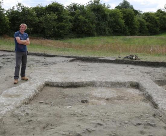 4,400-year-old ruins found near ceremonial site in Britain