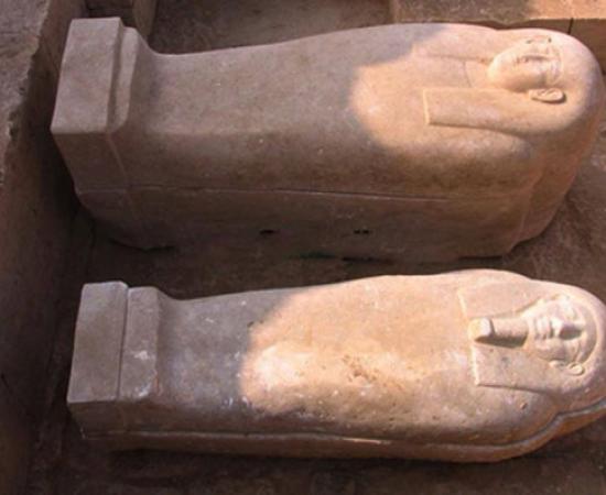 Two 26th dynasty Egyptian mummies 