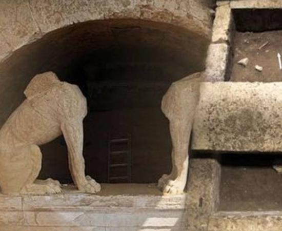 Bones found in Magnificent Amphipolis Tomb belong to Five People