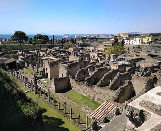The excavation site of Herculaneum. Source: Jerónimo Roure Pérez/CC BY-SA 4.0