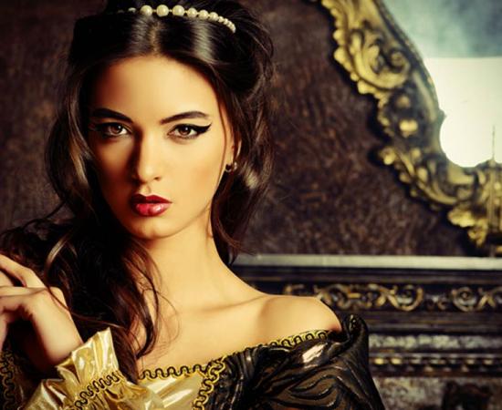 Representation of a historical femme fatale