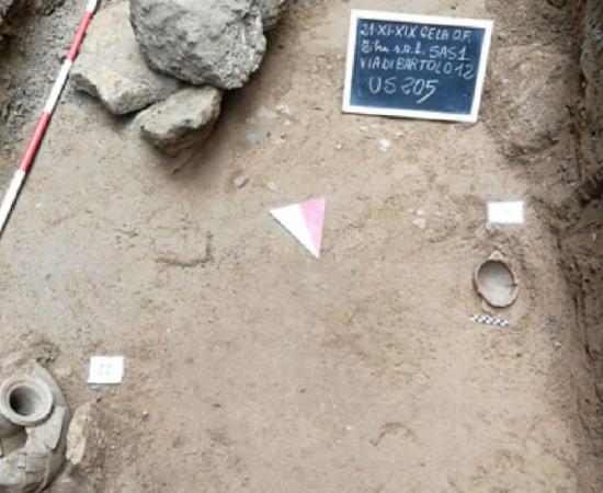 Infant burial site, Gela, Sicily.            Source: Regione Siciliana