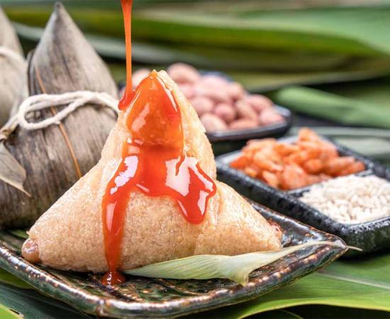 The modern-day presentation of ketchup on Chinese food. Source: RomixImage /Adobe Stock