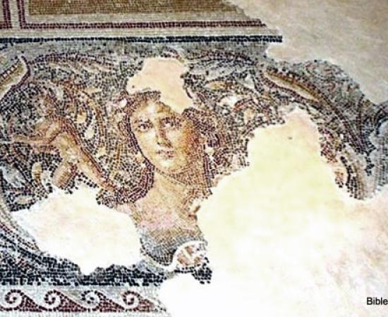 Lifestyle of Rich and Famous in Ancient Times