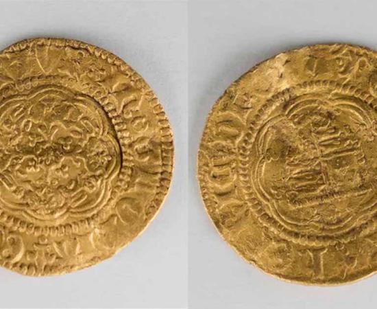 Both sides of the medieval coin found in Canada, a Henry VI quarter noble minted in London between 1422 and 1427. Source: Government of Newfoundland & Labrador