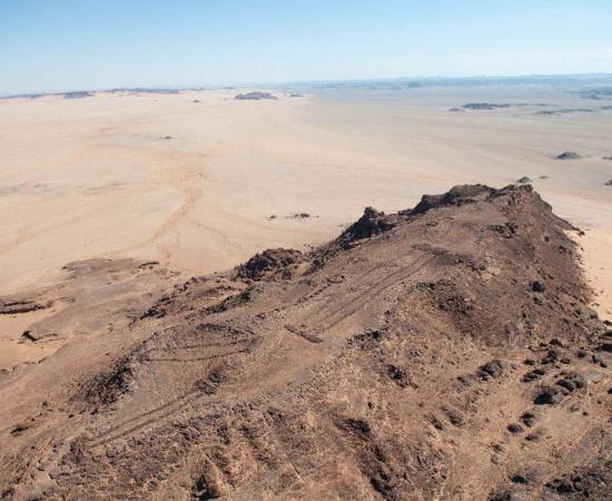 A group of three mustatils. 