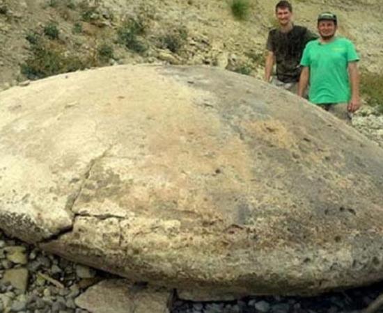 Large stone disc recently discovered in Russia. Source: Bloknot-Volgograd