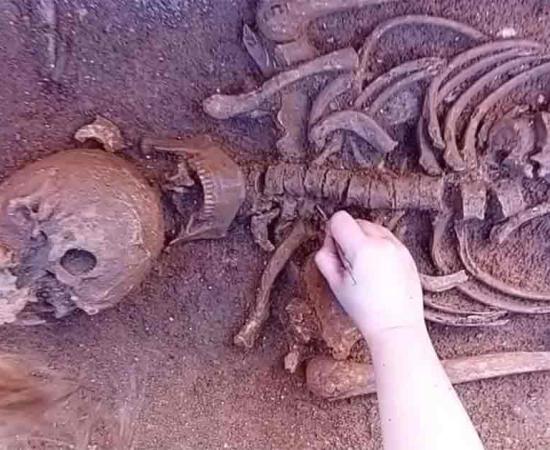 The graves, unearthed by a team from ERA Arqueologia in Portugal, held the remains of a man, a young woman, and an infant, all interred beneath limestone slabs believed to have been repurposed from monumental structures from the ancient city of Ossónoba. Source: ERA Arqueologia