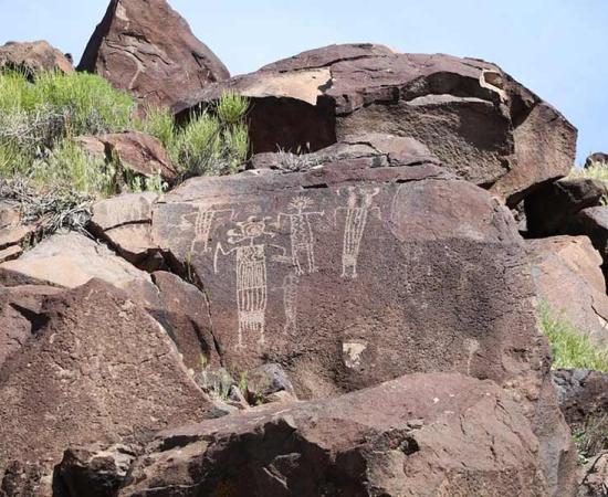 Petroglyphs visible at Little Petroglyph Canyon, or Renegade Canyon, in California. Source: Terry Feuerborn / CC BY-NC 2.0
