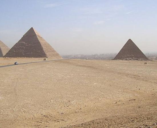 The three pyramids of Giza from left to right: Khufu, Khafre, Menkaure.