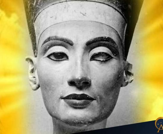 The Queen and the Calendar: Did Nefertiti’s Beauty Inspire Sacred Maya Timekeeping?