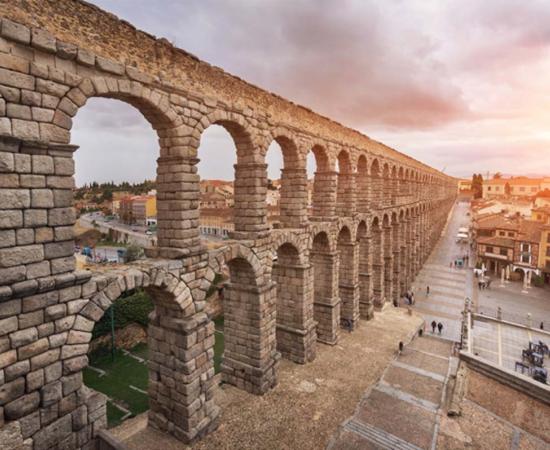 The Aqueduct of Segovia, Castilla y Leon, Spain. Source: herraez / Adobe Stock.