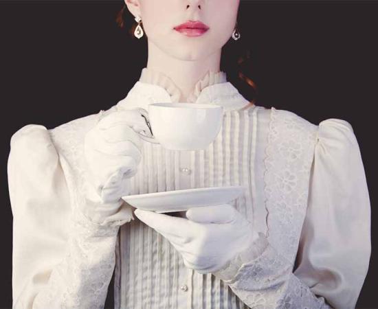 British woman drinking tea. Source: Masson/Adobe Stock