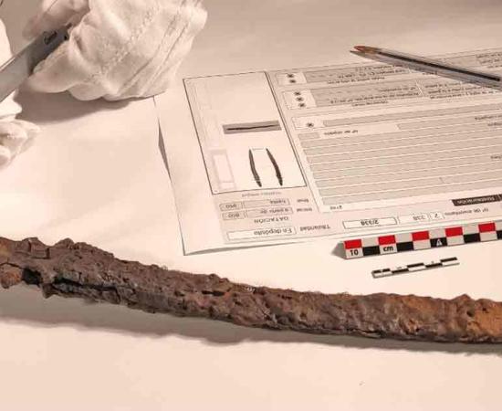 The unique sword found in Valencia in 1994 dates back 1,000 years.	Source: SERVICI D’ARQUEOLOGIA DE L’AJUNTAMENT DE VALÈNCIA SIAM