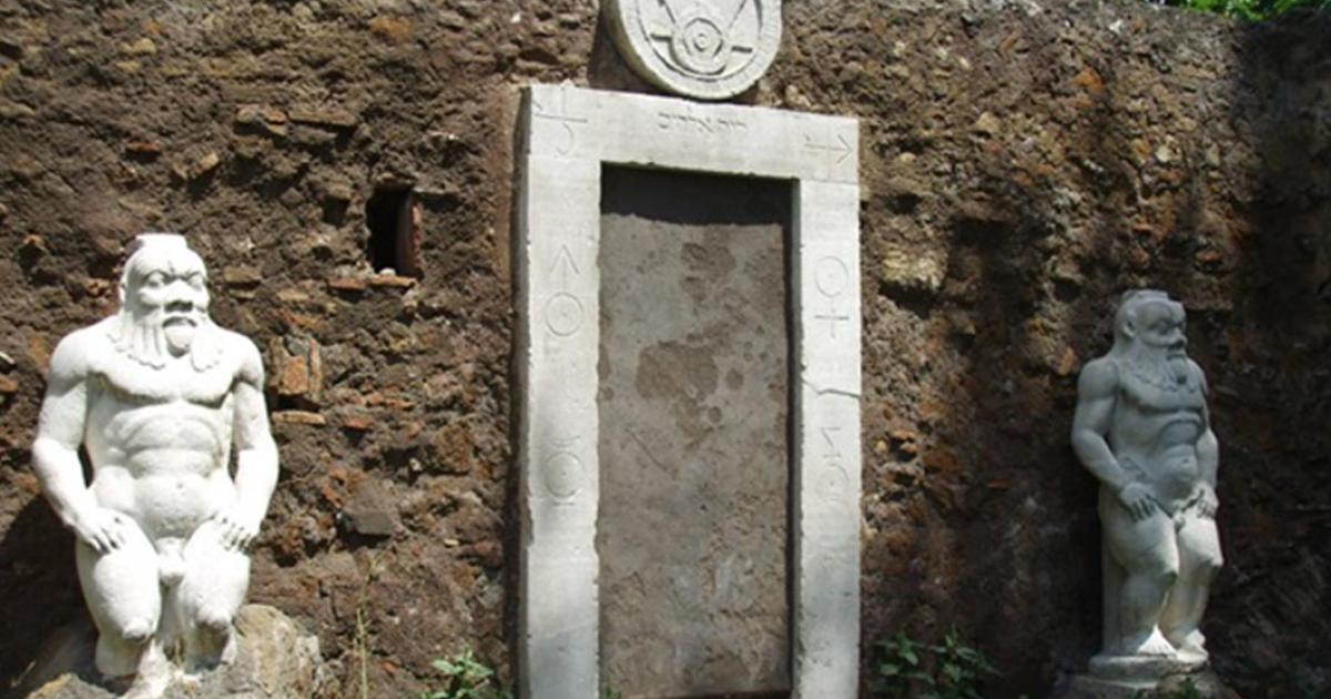 The "Magic Door" of Rome, guarded by two statues of the Egyptian god Bes at the Piazza Vittorio Emanuele II, Rome (Image: Courtesy Dr Roberto Volterri)